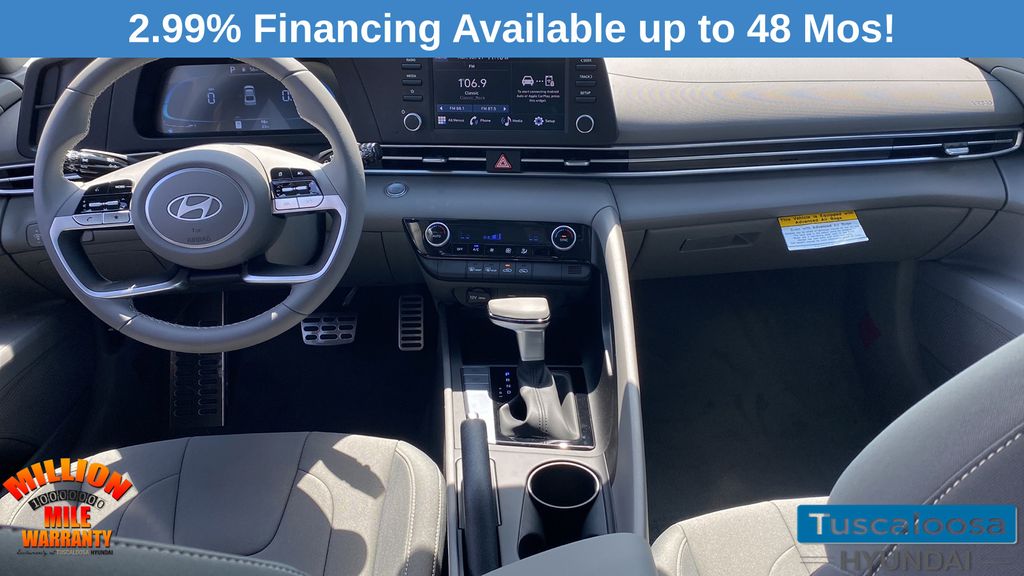2025 Hyundai Elantra SEL Sport photo 18