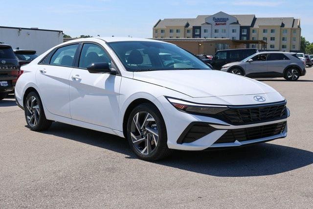 2025 Hyundai ELANTRA SEL Sport