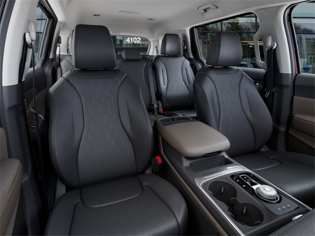 2026 Kia Carnival LXS photo 14
