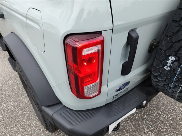 2024 Ford Bronco Black Diamond photo 7