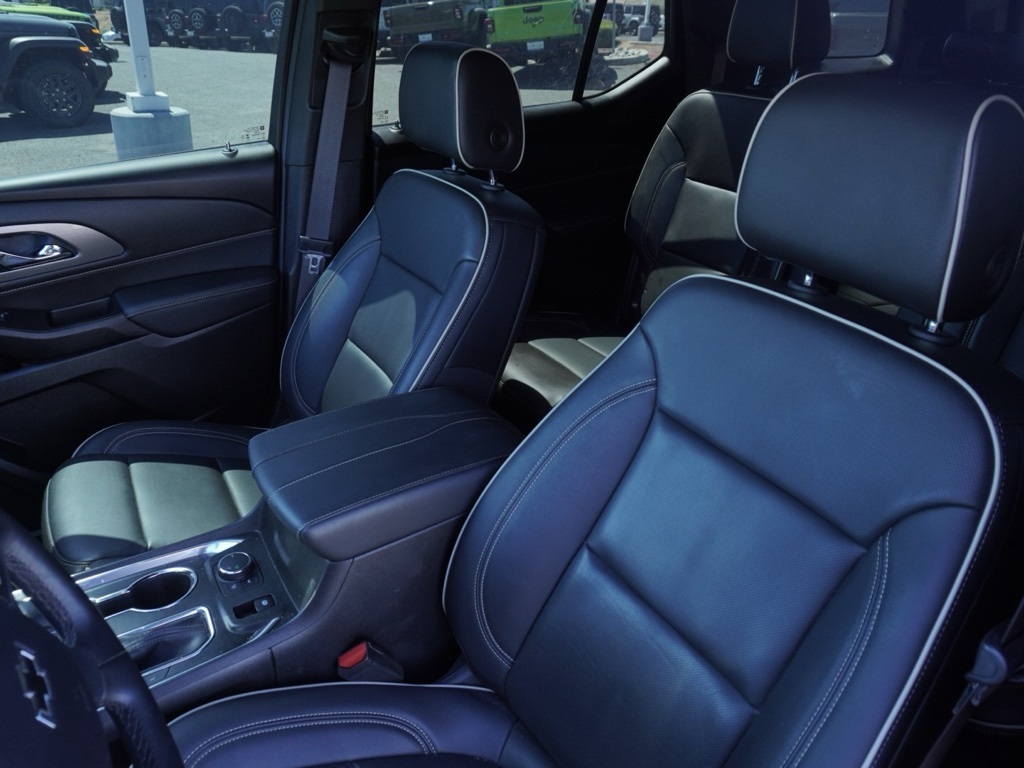 2023 Chevrolet Traverse Premier photo 18