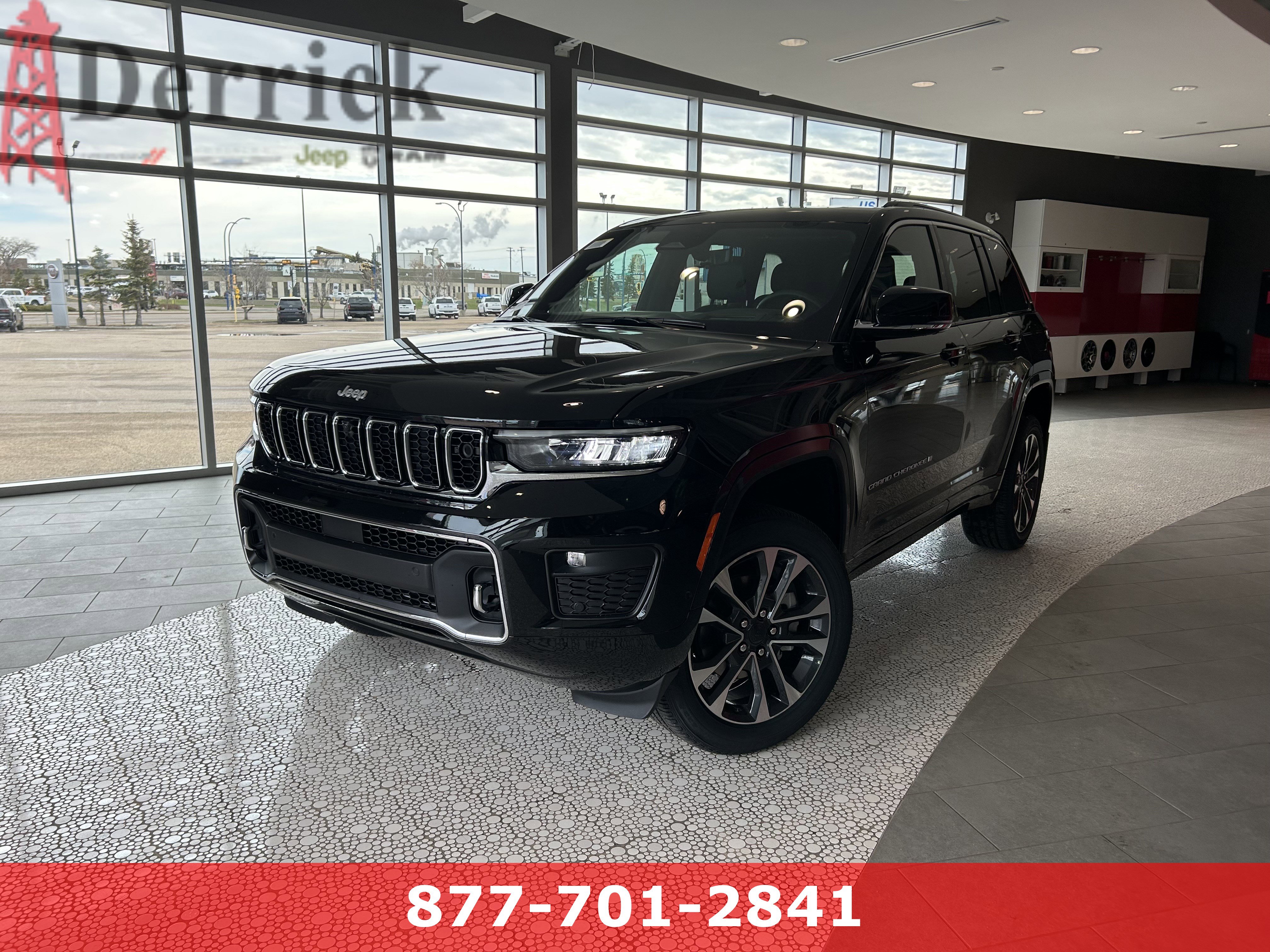 New 2025 Diamond Black Crystal Pearl Jeep Overland image 1