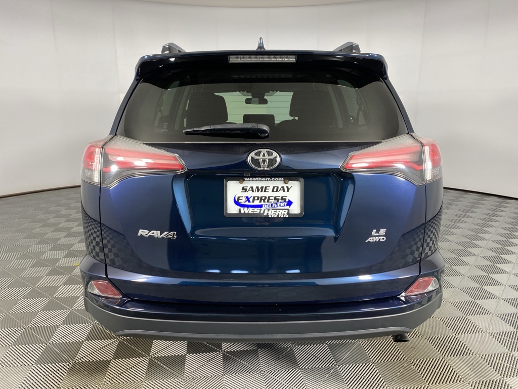 2018 Toyota RAV4 LE photo 24