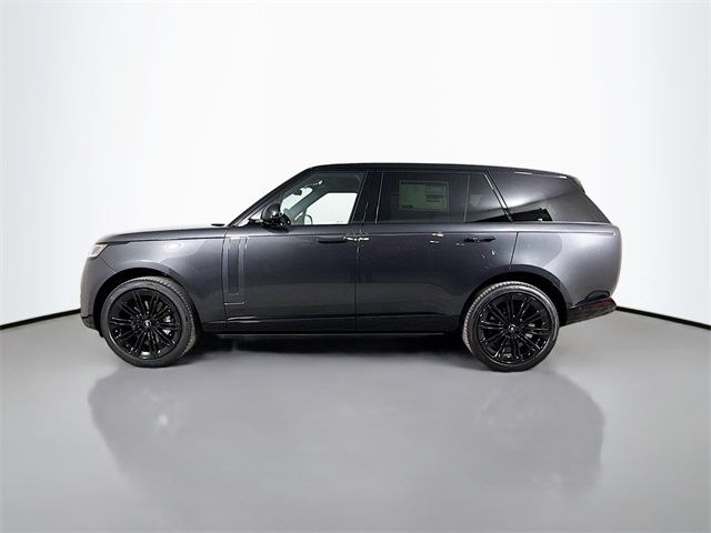 2025 Land Rover Range Rover SE photo 4