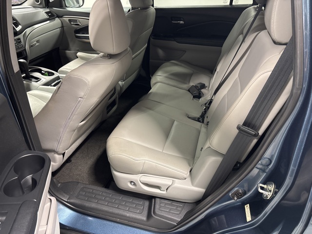 2016 Honda Pilot EX-L photo 9