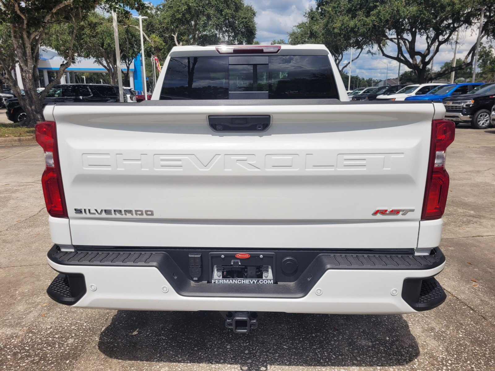 2025 Chevrolet Silverado 1500 RST photo 6