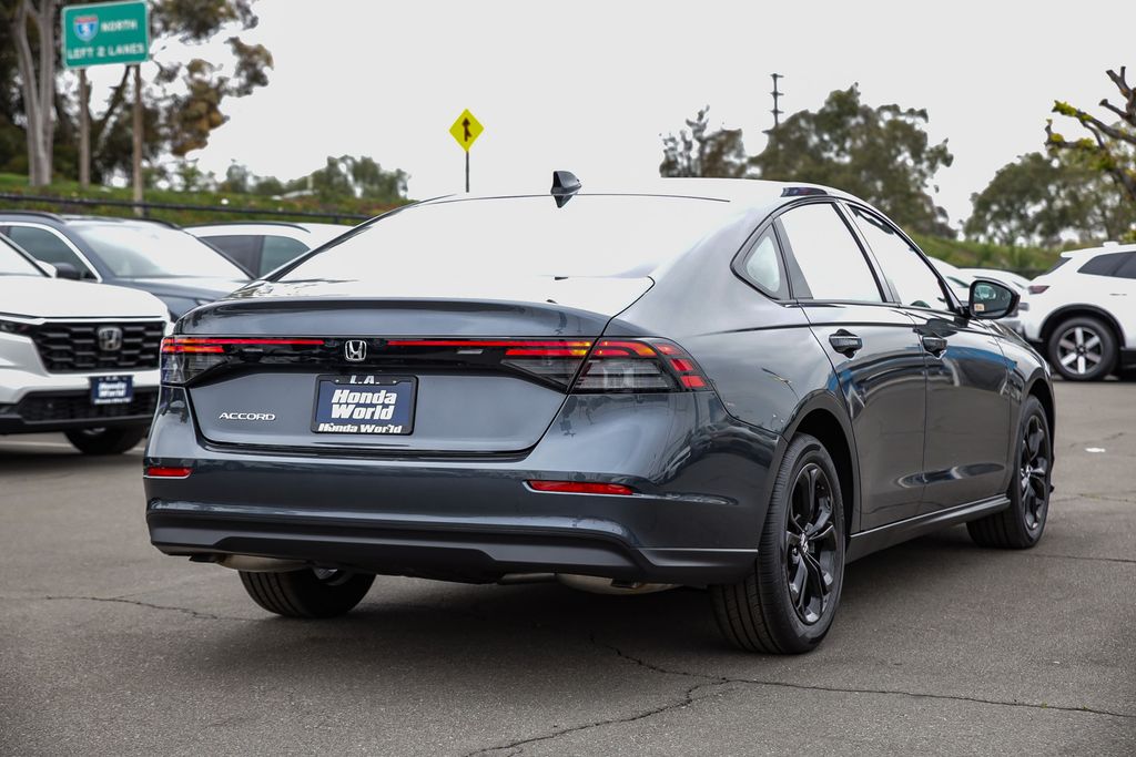 2025 Honda Accord SE photo 11