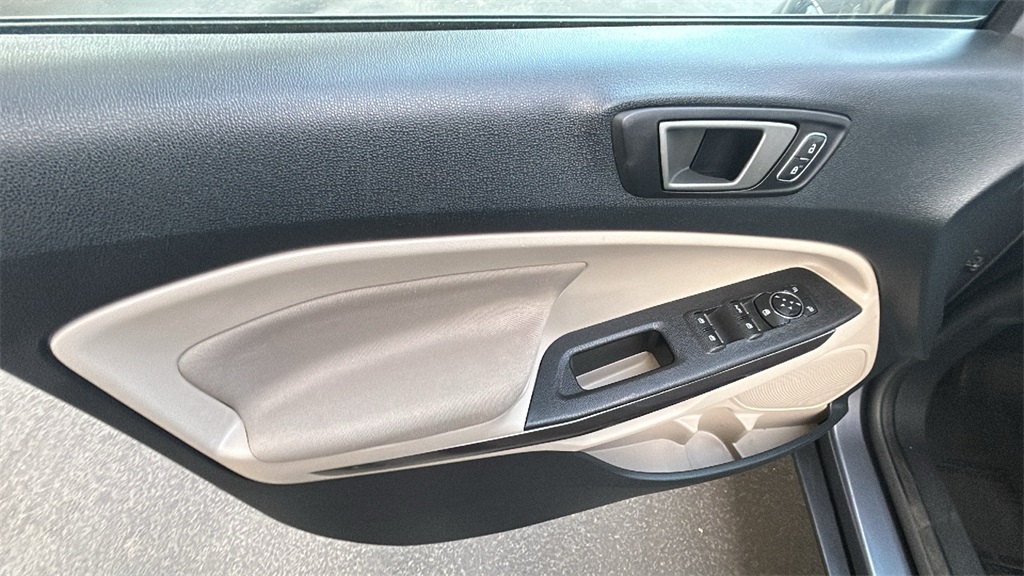 2021 Ford EcoSport SE photo 10