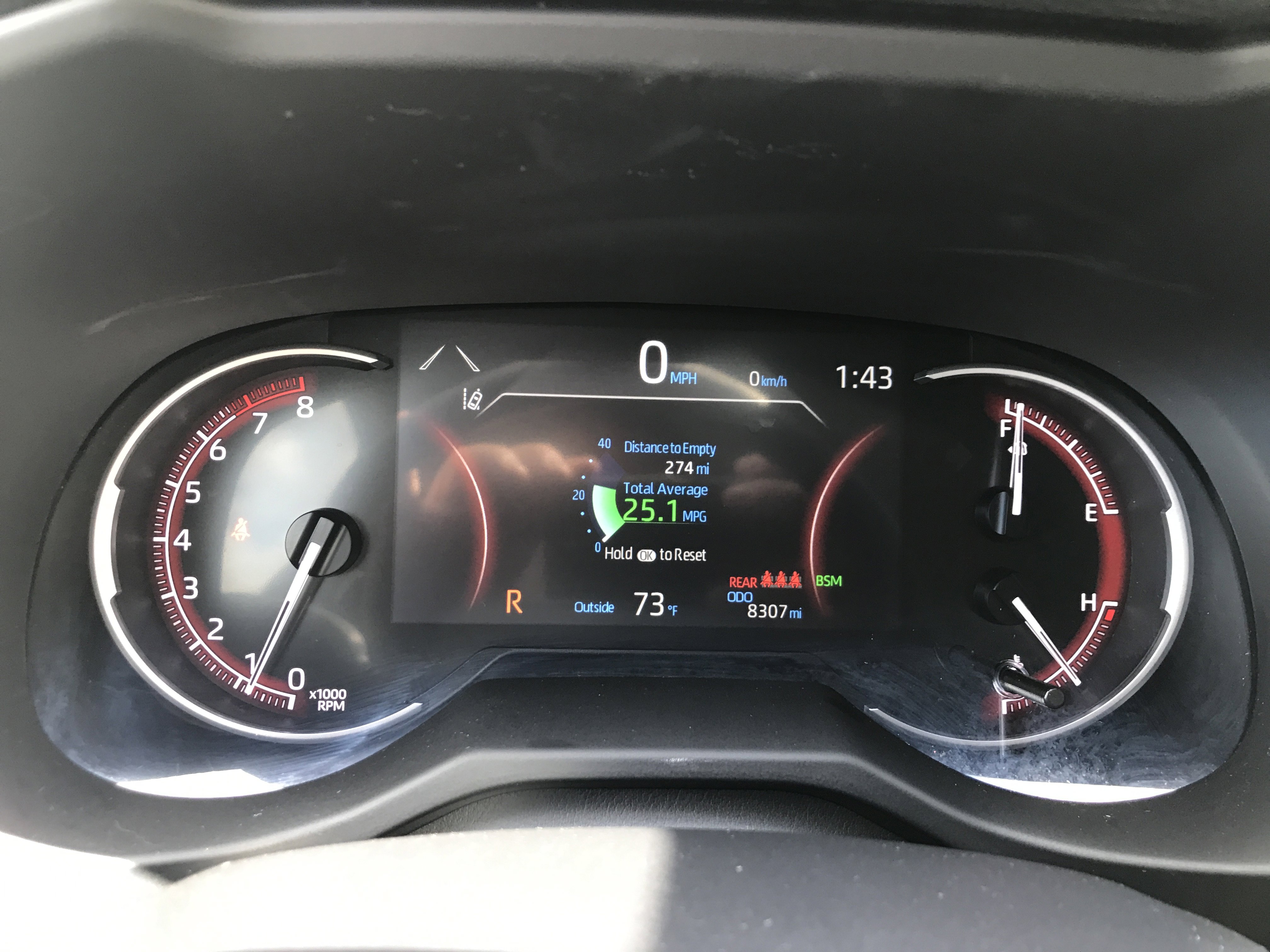 2025 Toyota RAV4 XLE photo 5