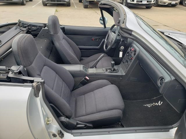 1991 Mazda MX-5 Miata Miata Base photo 14
