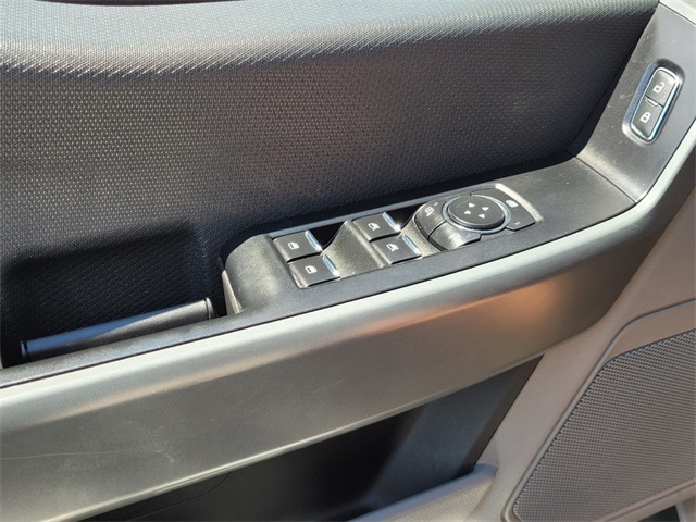 2023 Ford F-150 XLT photo 25
