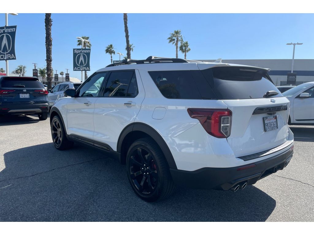 2023 Ford Explorer ST photo 3