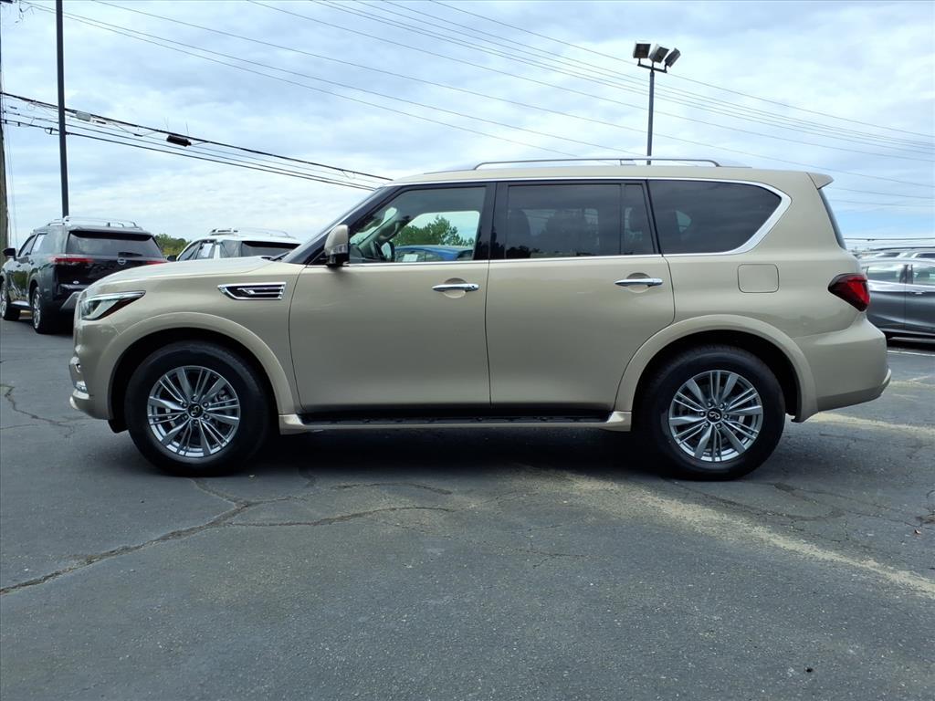 2023 Infiniti QX80 Luxe photo 13