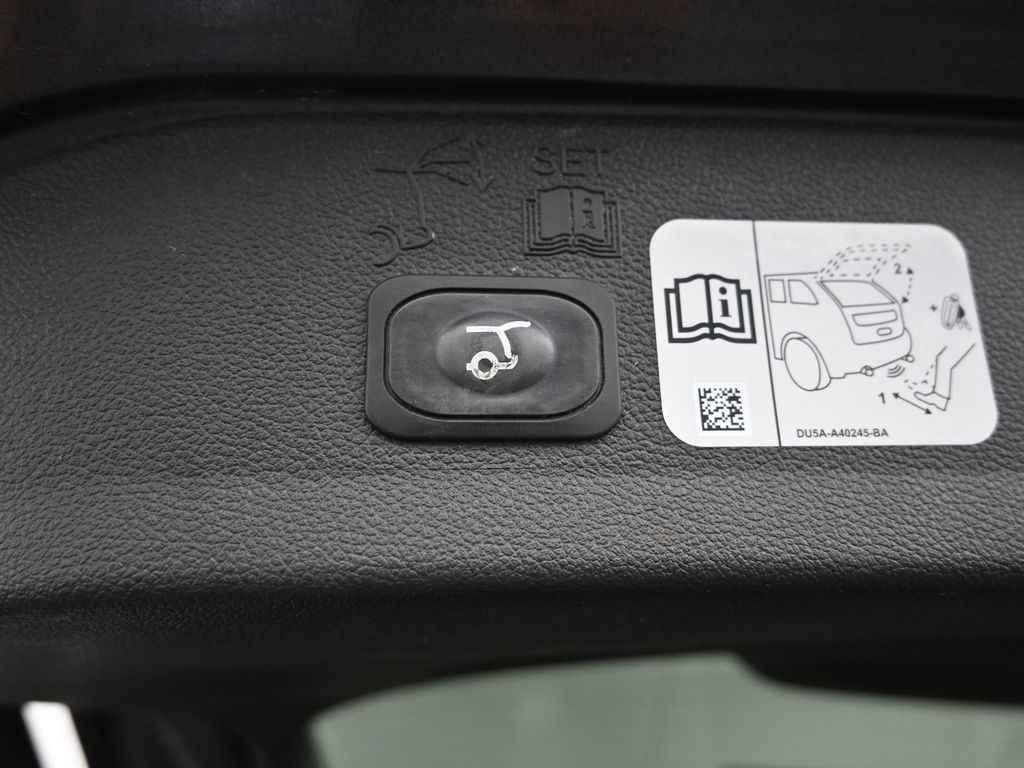 2017 Ford Escape Titanium photo 7