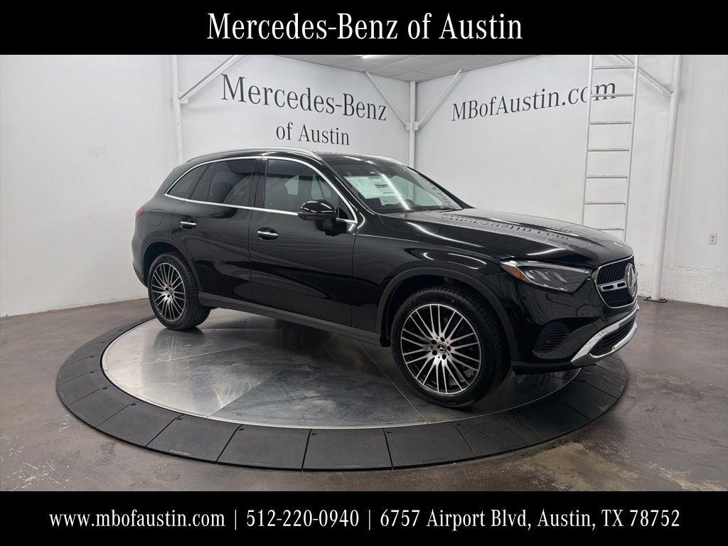 2026 Mercedes-Benz GLC Base's photo