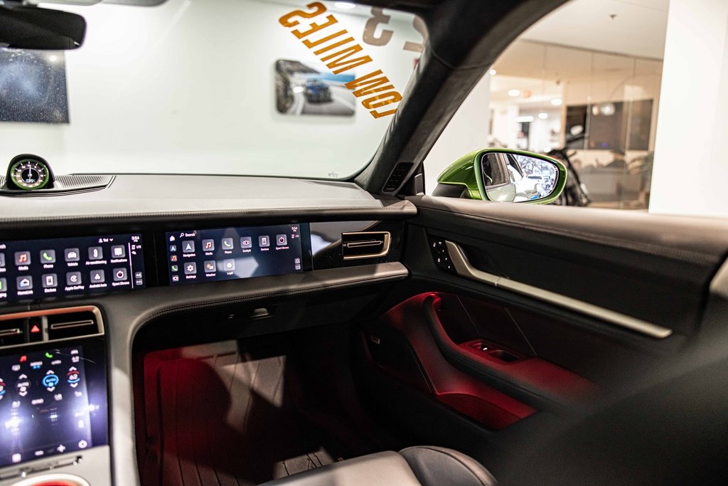 2023 PORSCHE TAYCAN - Image 37