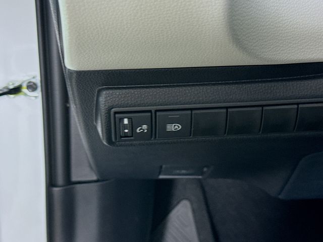 2026 Toyota Corolla LE photo 10