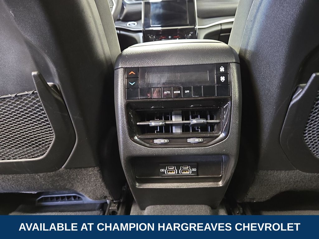 2023 Jeep Grand Cherokee Laredo photo 20