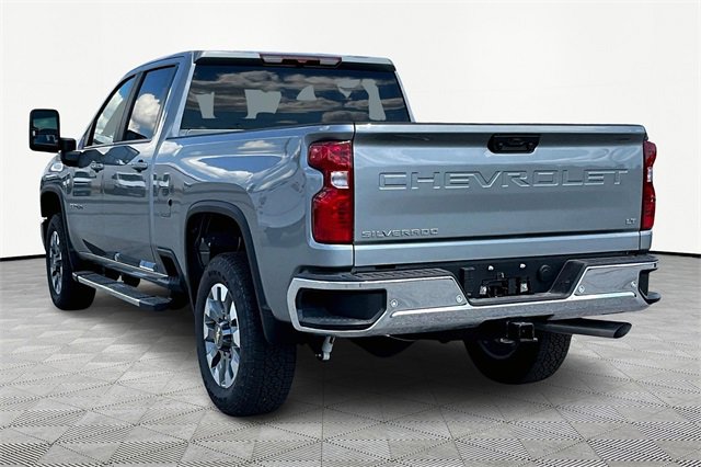 2025 Chevrolet Silverado 2500HD LT photo 4