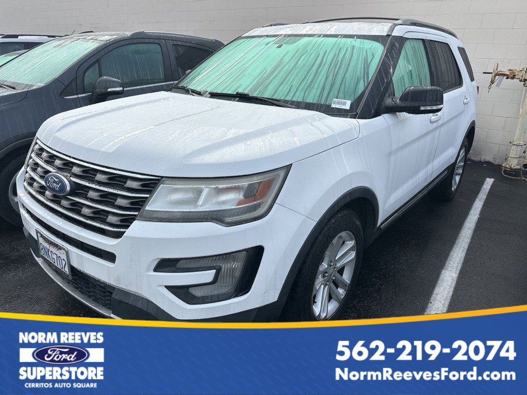 2017 Ford Explorer XLT's photo