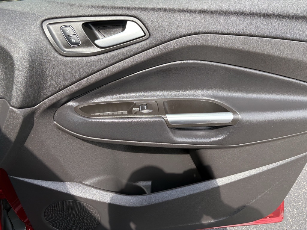 2019 Ford Escape SE photo 28