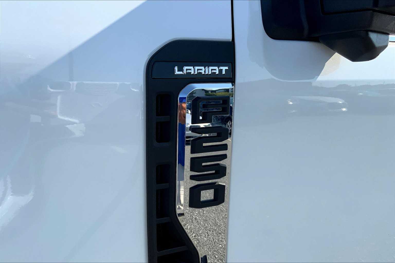 2024 Ford F-250 Lariat photo 9