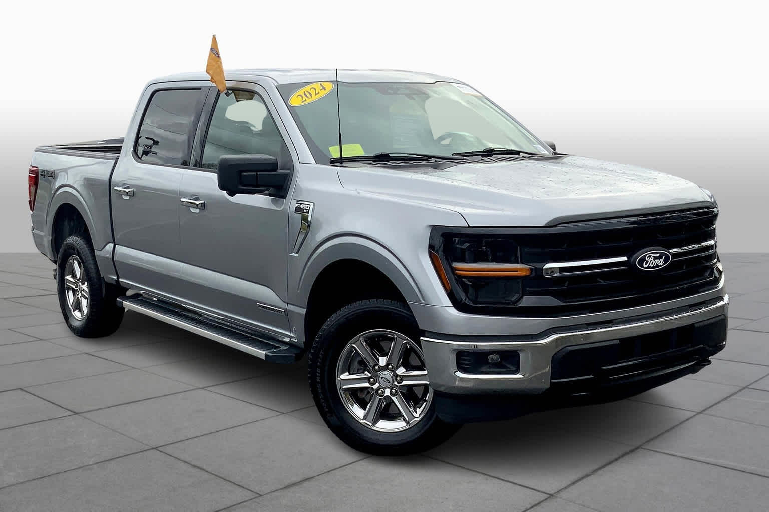 2024 Ford F-150 XLT photo 4