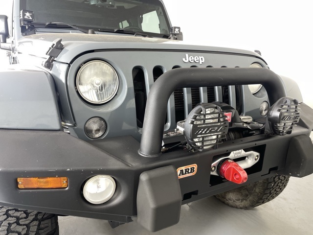 2014 Jeep Wrangler Unlimited Rubicon photo 12
