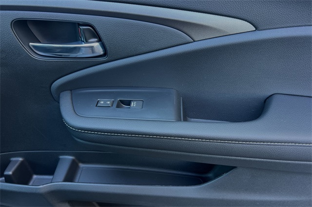 2025 Honda Ridgeline RTL photo 18