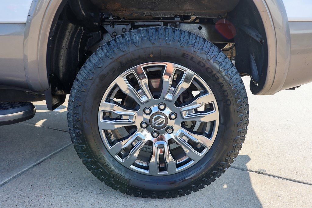 2016 Nissan Titan Platinum Reserve photo 19
