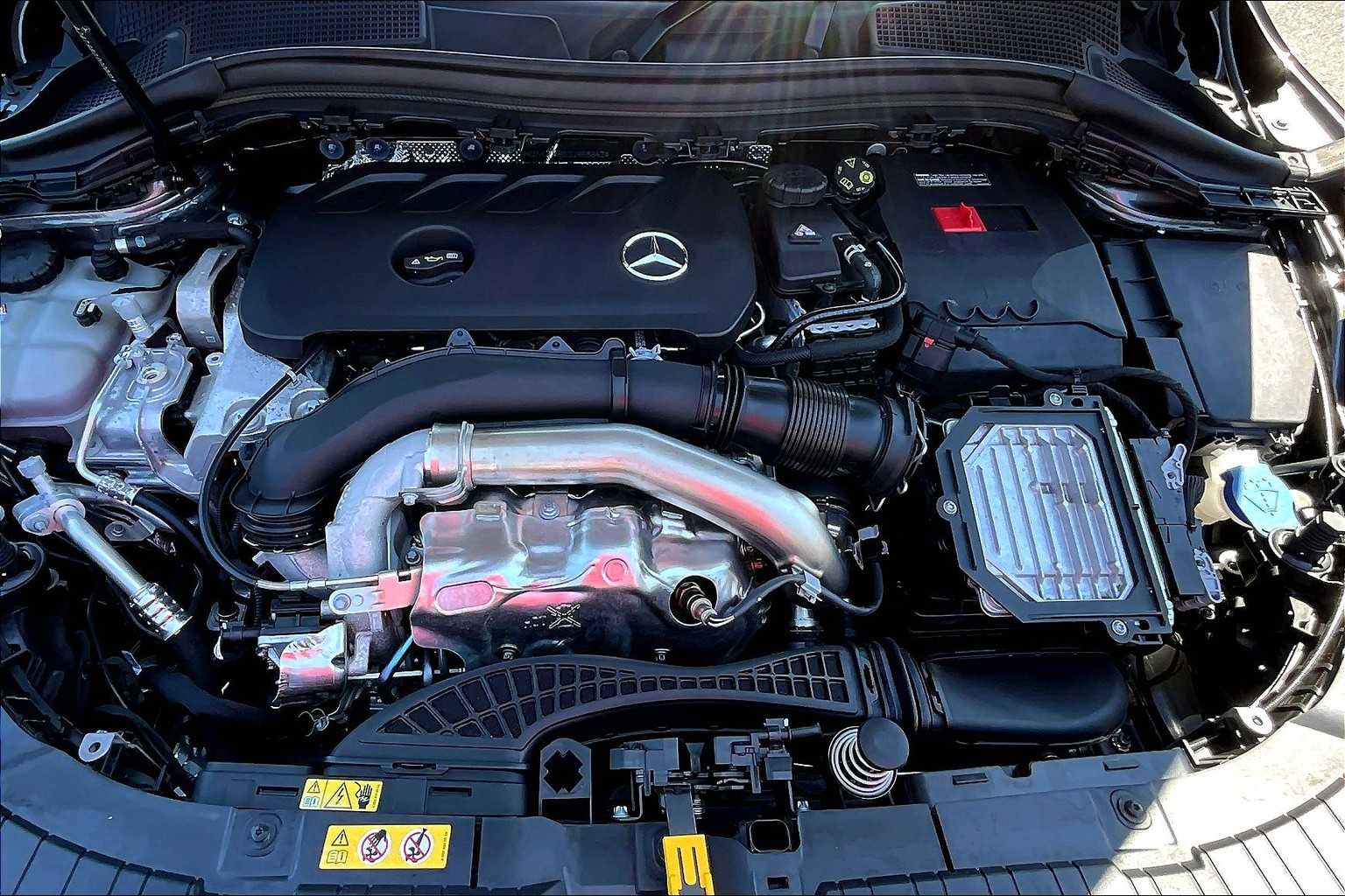2025 Mercedes Benz GLA 250 photo 28