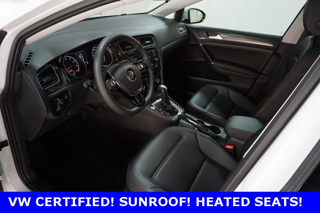 2020 Volkswagen Golf TSI photo 23