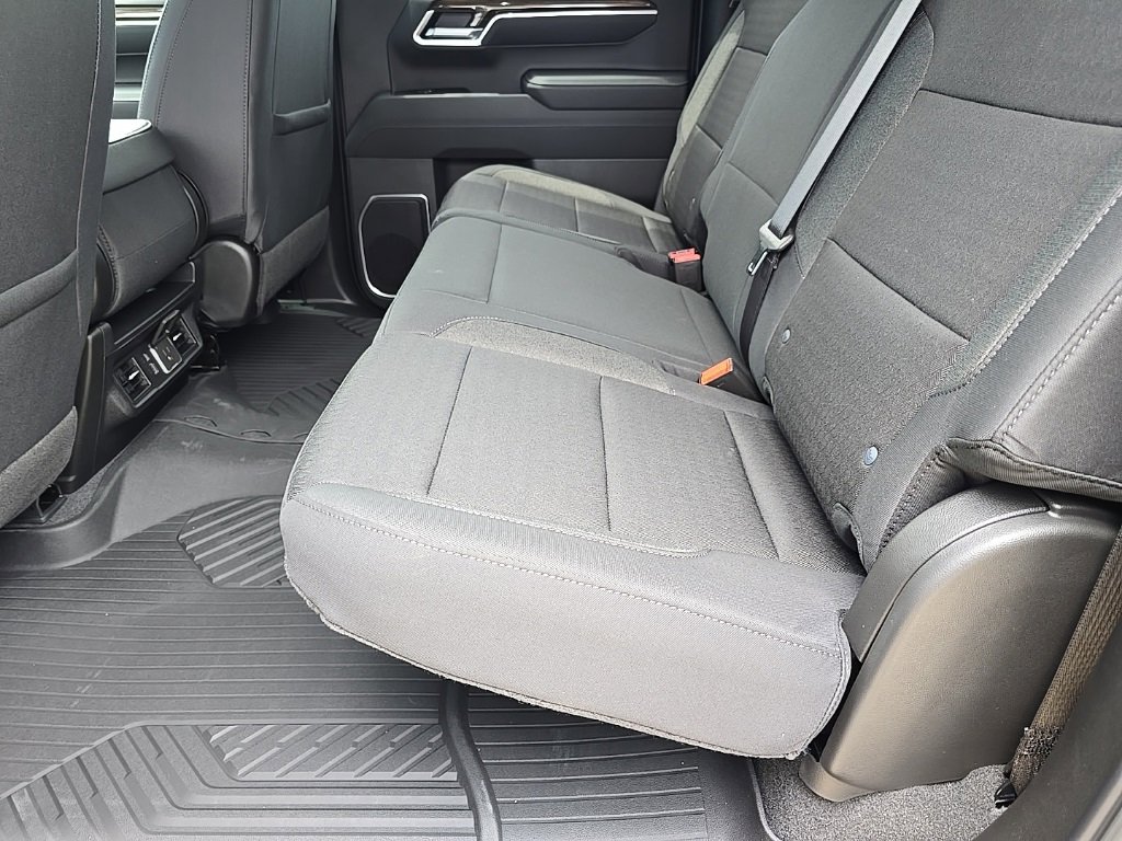2026 Chevrolet Silverado 1500 RST photo 18