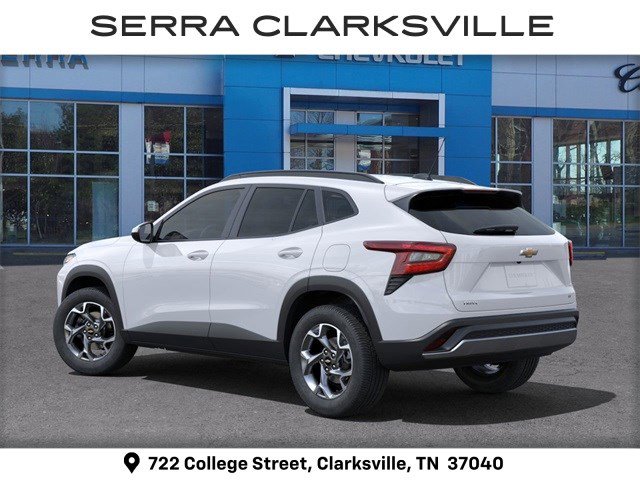 2025 Chevrolet Trax LT photo 2