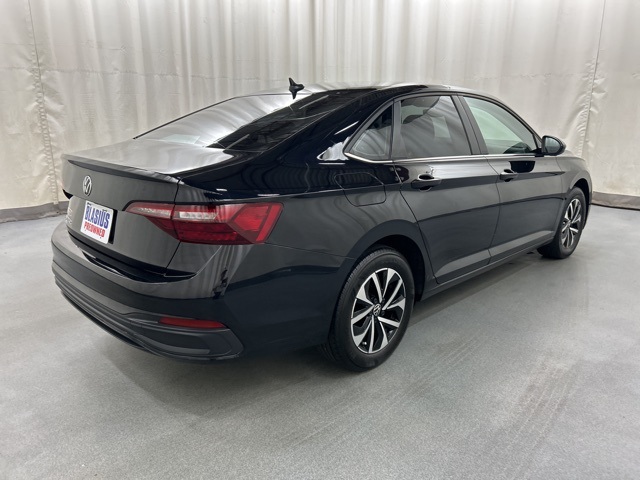 2023 Volkswagen Jetta 1.5T S photo 6