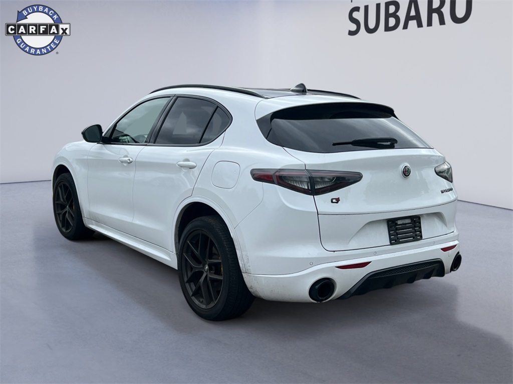 2021 Alfa Romeo Stelvio Ti Sport photo 3