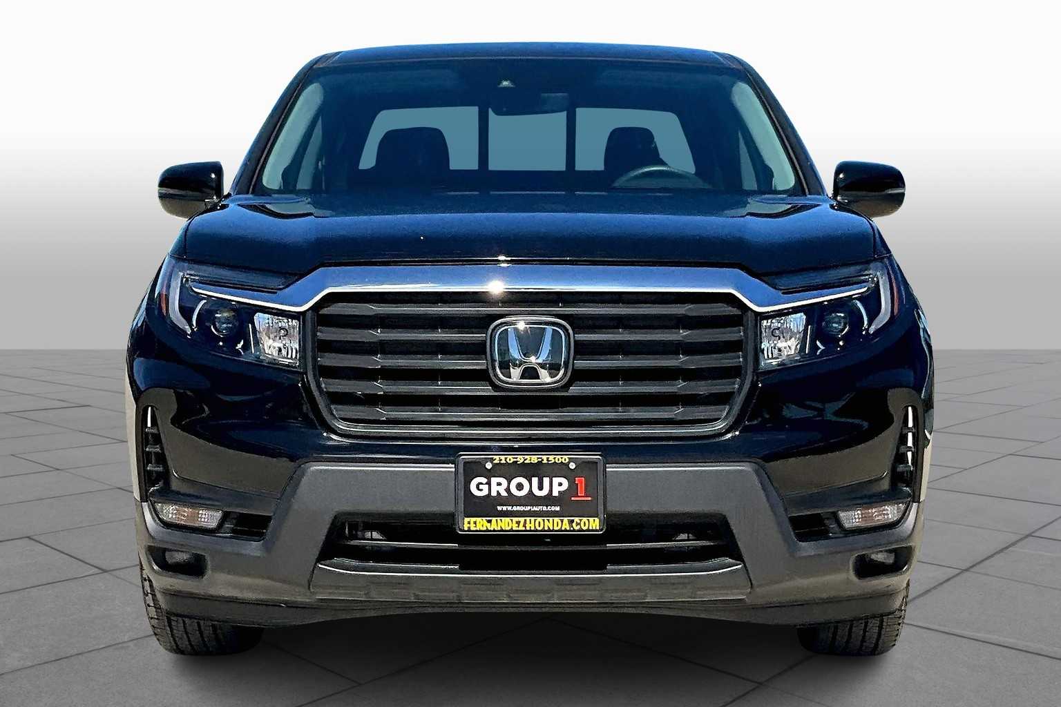 2023 Honda Ridgeline RTL photo 2