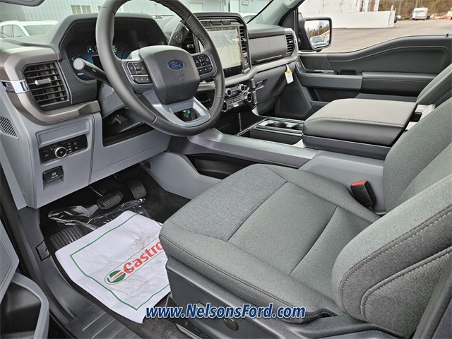 2024 Ford F-150 XLT photo 4