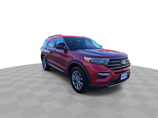 2021 Ford Explorer XLT photo 2