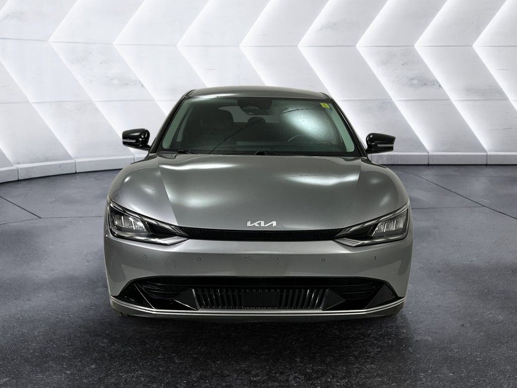 2022 Kia EV6 Wind photo 2