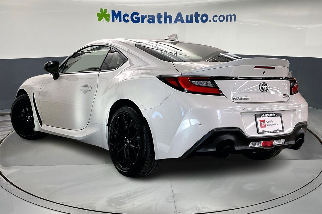 2025 Toyota GR86 Premium photo 3