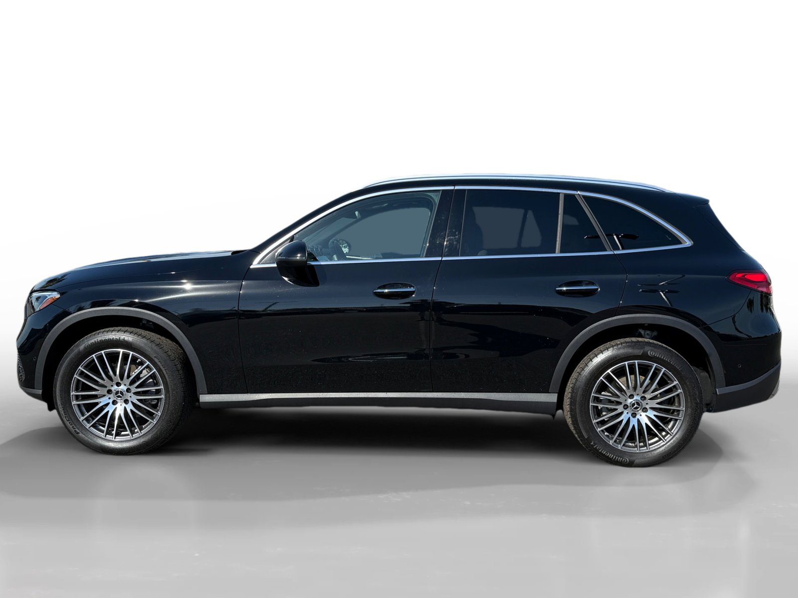 2024 Mercedes Benz GLC 300 4MATIC photo 2