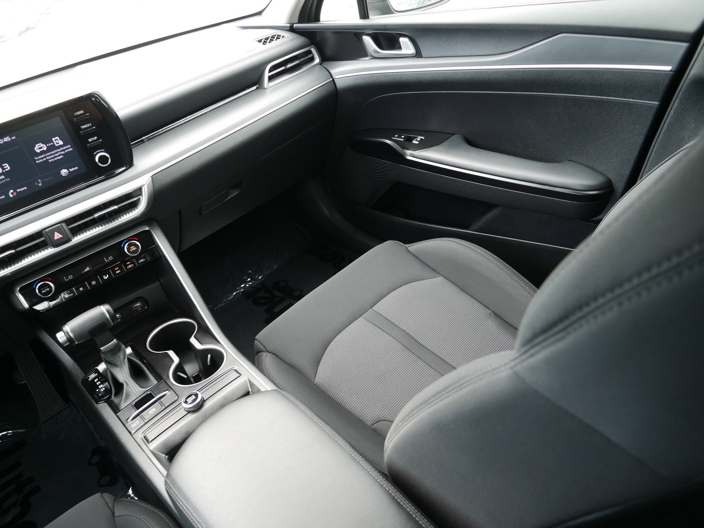 2024 Kia K5 LXS photo 11