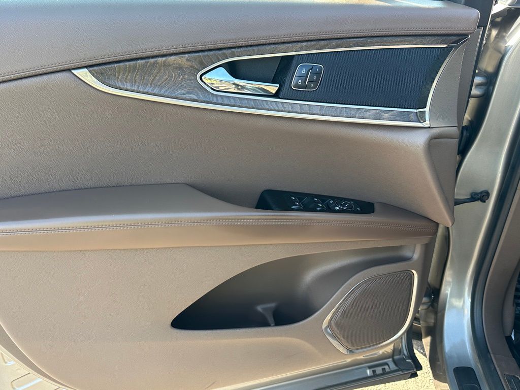 2016 Lincoln MKX Reserve photo 17