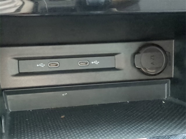 2025 Volkswagen Taos S photo 16