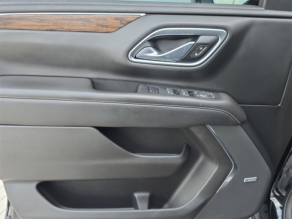 2021 Chevrolet Suburban Premier photo 19