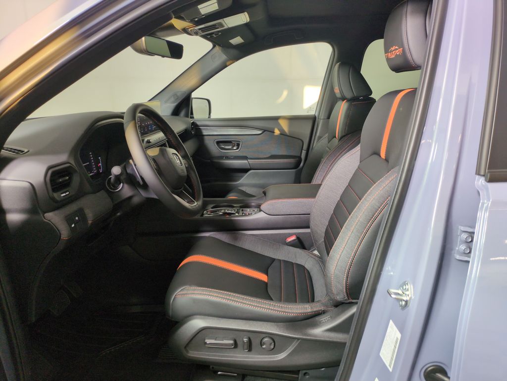 2026 Honda Passport TrailSport photo 9