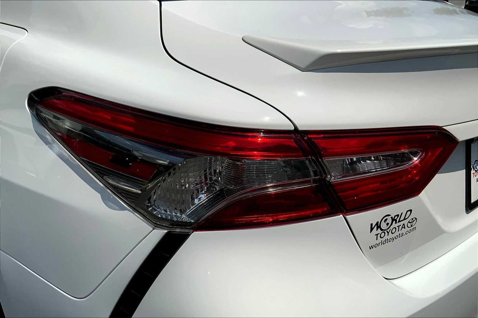 2019 Toyota Camry SE photo 23