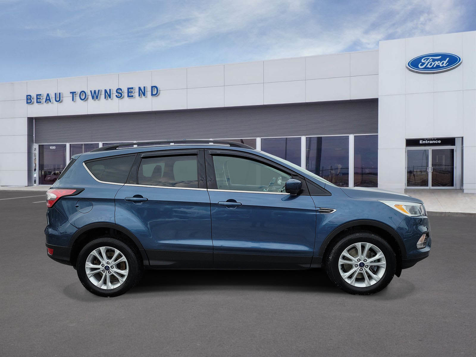 2018 Ford Escape SE photo 2