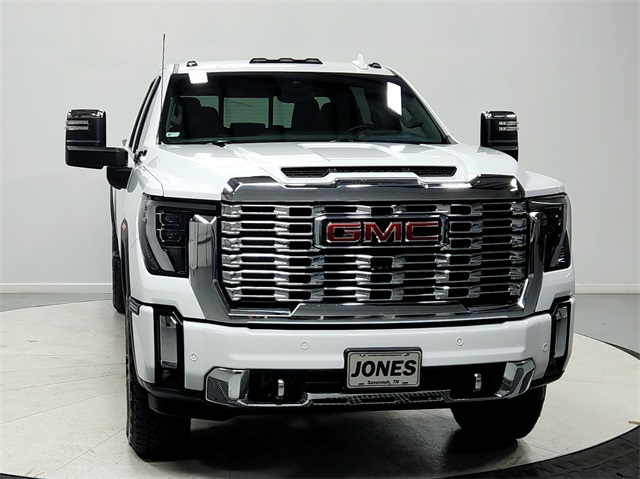 2024 Gmc Sierra 2500 HD Denali photo 2